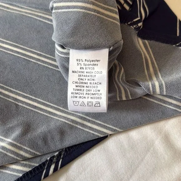 Susan Graver liquid knit blue white red poncho sleeve shirt size 1XL Americana U - Picture 9 of 9